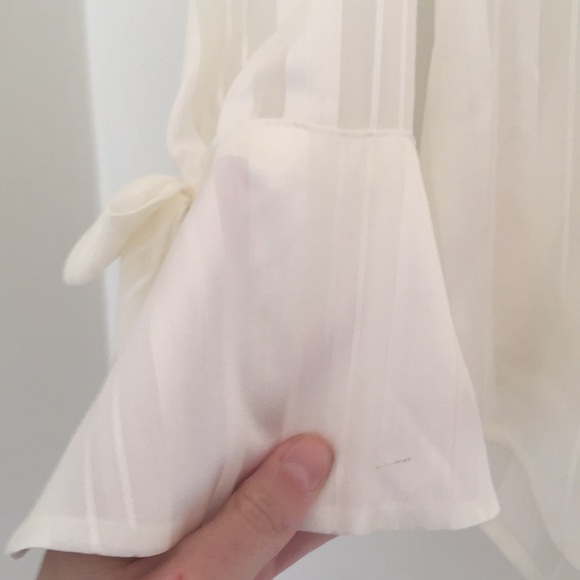 Banana sheer blouse w tank insert - Picture 3 of 6